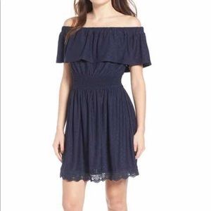 ⚠️Sale⚠️Trixxi Eyelet ruffle Off-The-Shoulder